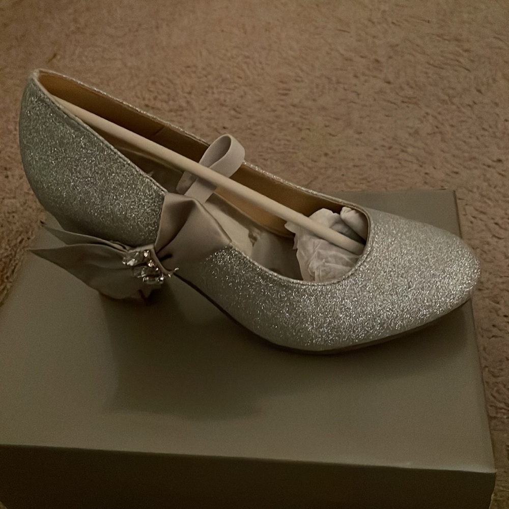 Girls dress shoes